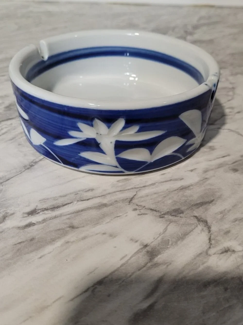 Vintage‎ Blue And White Pottery Japanese Bowl Dish With Chopstick Rest
